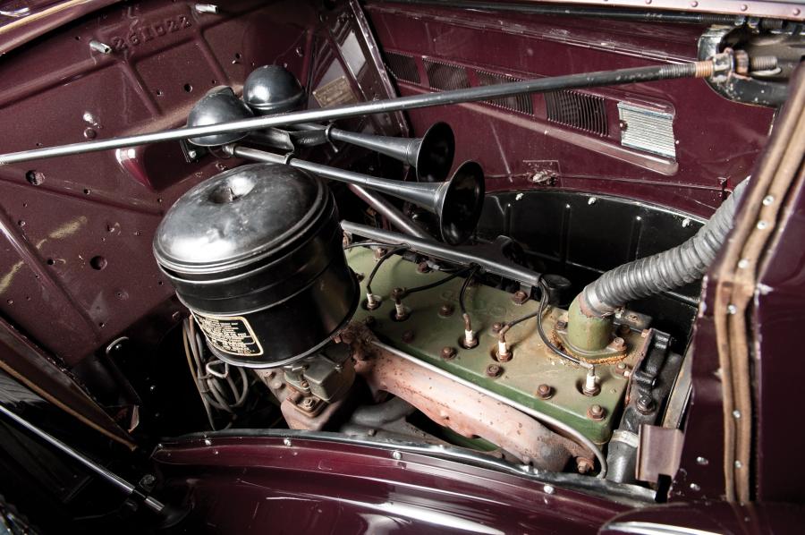  Packard One Twenty Touring Sedan 1936 года  (фото 6 из 23)